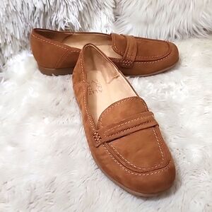 Naturalizer Tan Loafers